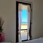 Amazing View Close To The Apartment